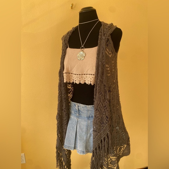 Almost Famous Sweaters - Grey Crochet Sleeveless Cardigan with Fringe & Hood
